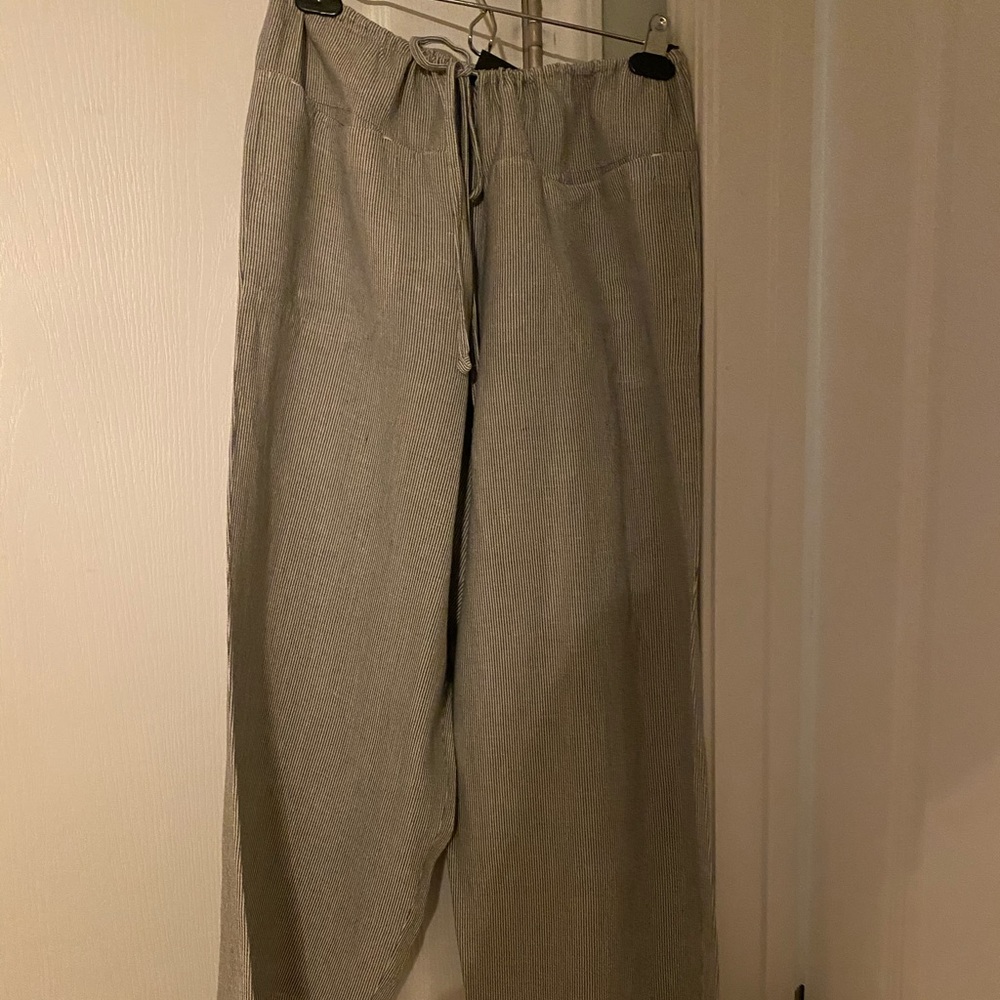 Crossing Pointe linen capris